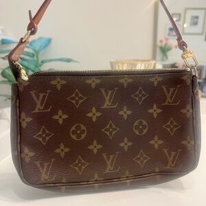 Louis Vuitton Pochette Bag